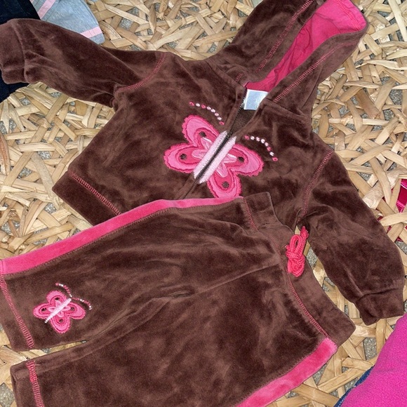 6-9 Month Baby Girl Bundle 12-items - Picture 7 of 10